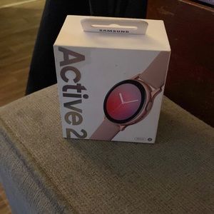 selling due to the fact that I just got an iPhone looking to get an Apple Watch